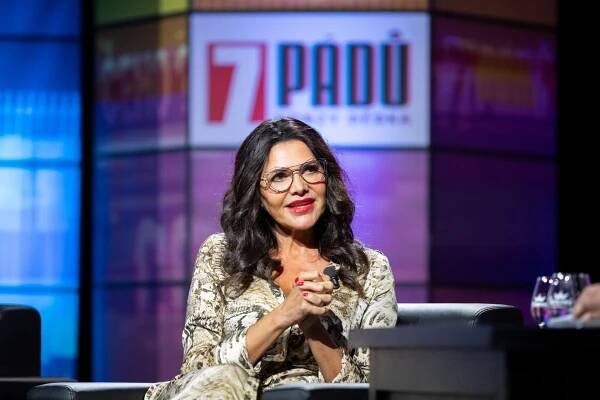 Zpěvačka Ilona Csáková v pořadu 7 pádů Honzy Dědka