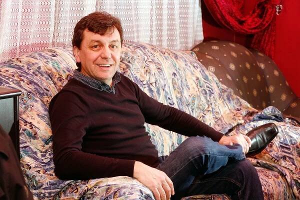 Zadlužený herec a dabér Gustav Bubník (59), co večeřel s Vondráčkovou: Osobní bankrot!