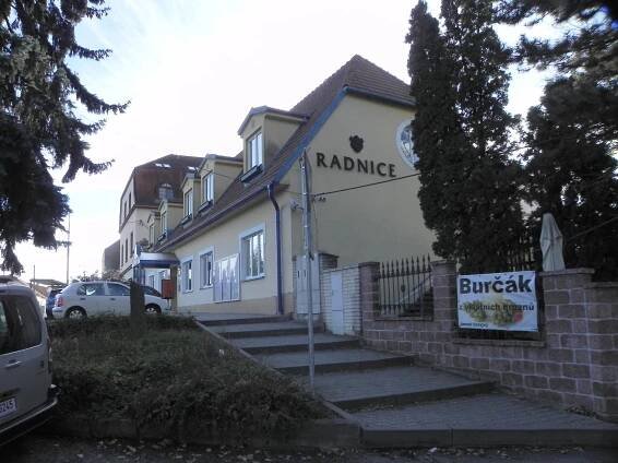 Úřad městské části Brno-Chrlice foto 2