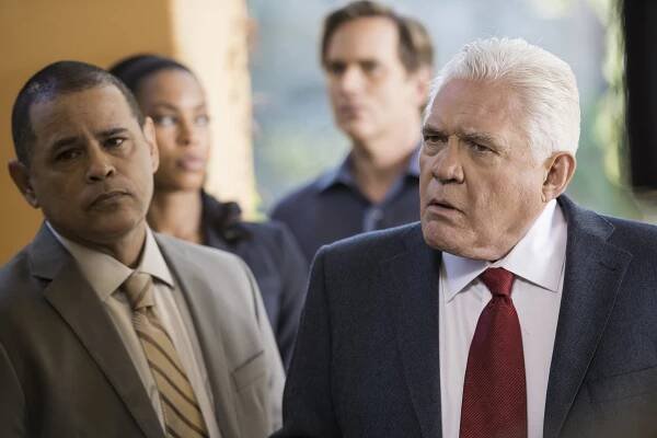 Closer: Nové případy - Najděte Kaylu Weberovou - Z filmu - Raymond Cruz, G. W. Bailey