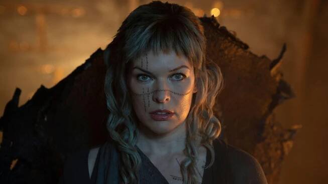 Milla Jovovich se vrací do kin, tentokrát ve fantasy Čarodějnice a lovec - Tojesenzace.cz