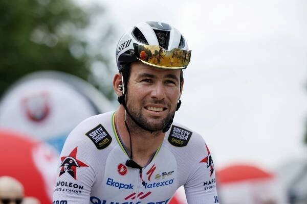 Further blow to Mark Cavendish's future as B&B Hôtels boss tells riders to find new teams