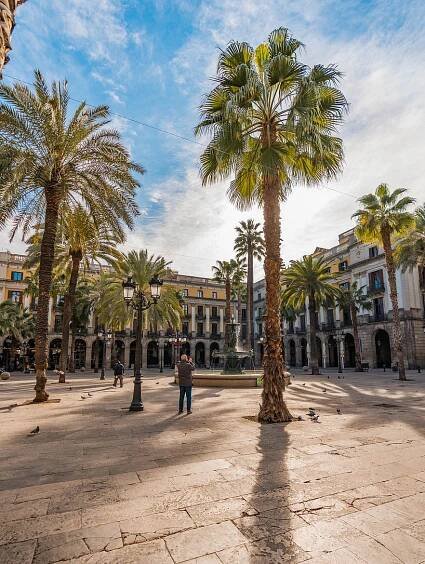 Plaça Reial • Cestovatelský portál Travellect