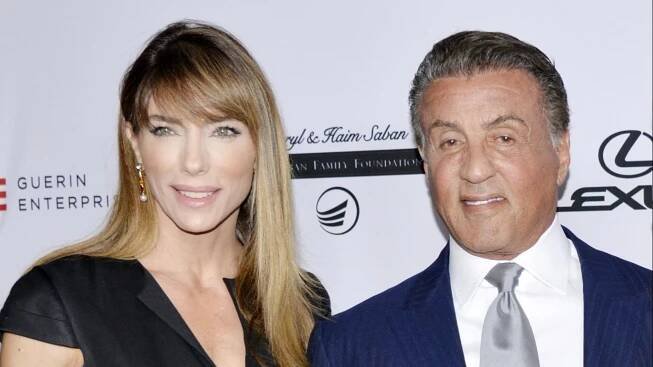 Místo hlavy manželky pes. Sylvester Stallone se po 25 letech rozvádí
