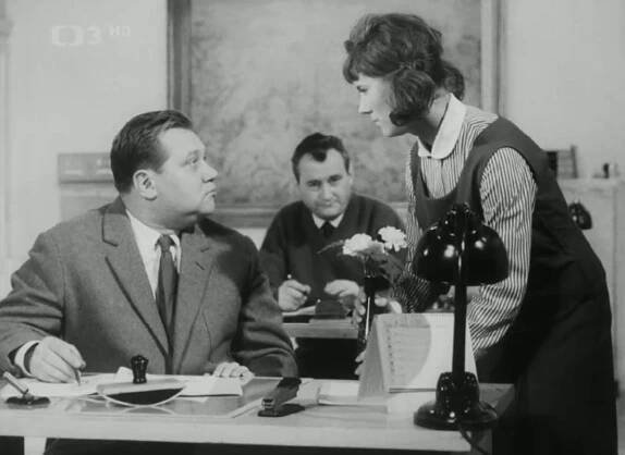 Rudolf Hrusínský and Jirí Sovák in Hrdina má strach (1966)