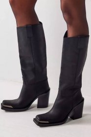 The 15 Best Square Toe Boots | Knee-High, Ankle, Cowboy