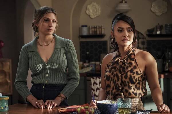 Grown-ish - Mr. Right Now - Z filmu - Emily Arlook, Francia Raisa