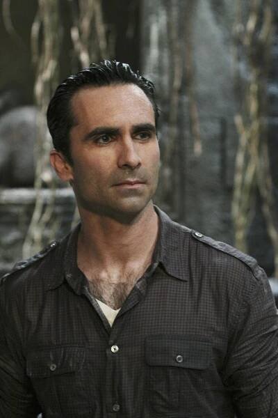Nestor Carbonell in Ztraceni (2004)