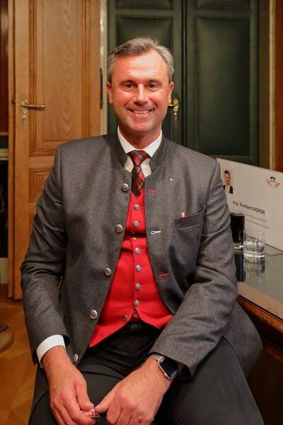 Norbert Hofer – Wikipedie