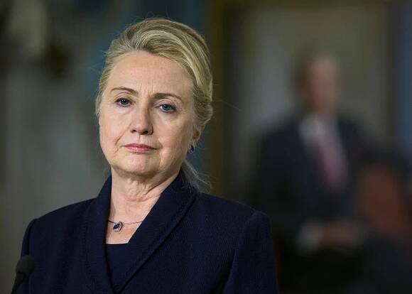Clintonová píše knihu o svém působení v čele diplomacie USA