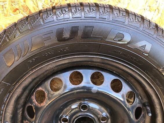 zimní pneu - 4ks FULDA----195/65 R15 + oc.disky - Pneumatiky