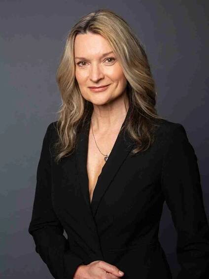 Doctor/Lawyer Headshots | Andrea Powell