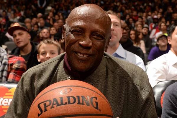 Actor Louis Gossett Jr. attends a game between the Memphis Grizzlies and Toronto Raptors on November 19, 2014 at Air Canada Centre in Toronto, Canada