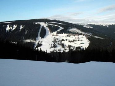 Ski areál Pec pod Sněžkou - ubytování, počasí, online webkamera, otevírací doba, akce