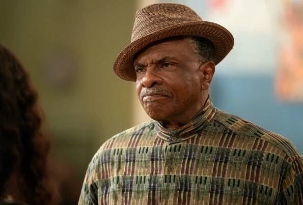 Základka Willarda Abbotta - Shromáždění - Z filmu - Keith David