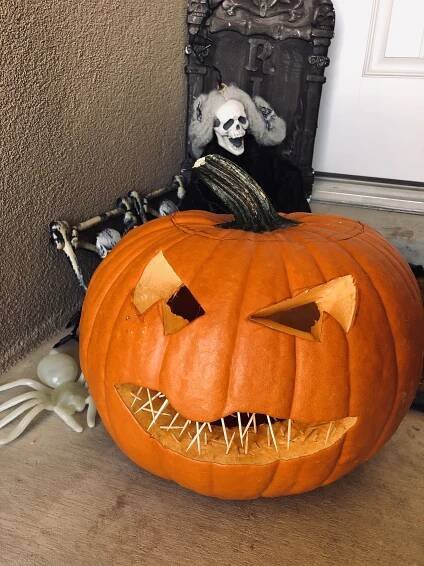 Pumpkin carving 2019 | Scary pumpkin carving, Pumpkin carving, Scary pumpkin