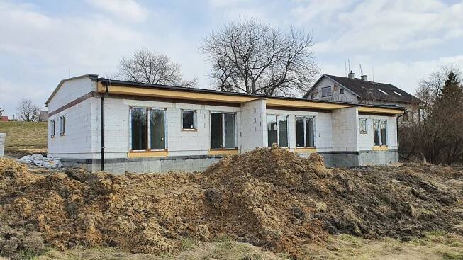 Projekty - RD Bartovice - zrobimek.cz