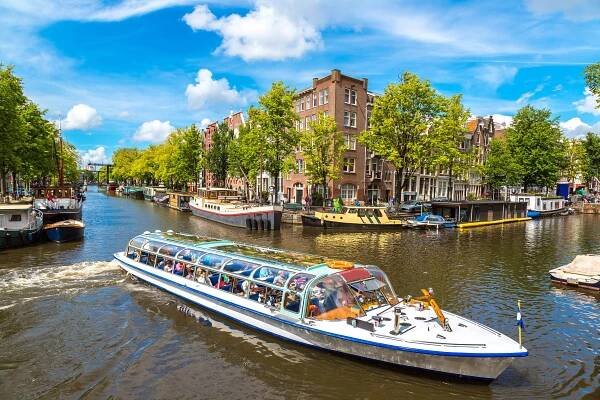 24. Květinový park Keukenhof s návštěvou Amsterdamu
