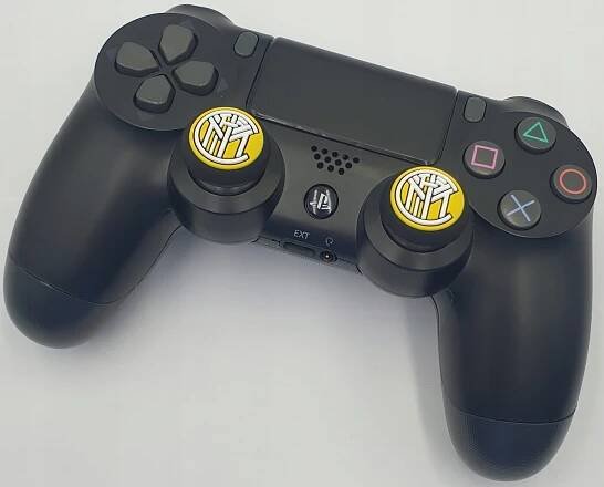 2X NÁVLEKY GRIPY GUMIČKY NA ANALOGY PRO PAD PS3 Obsahuje baterie ne