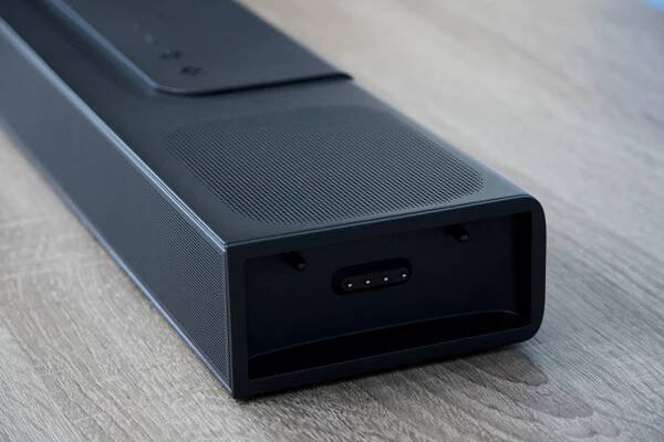 JBL Bar 800 - bar side connection