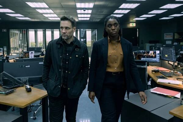 Den Šakala - Epizoda 8 - Z filmu - Nick Blood, Lashana Lynch
