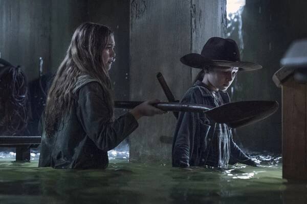 Anabelle Holloway, Cailey Fleming - Walking Dead - Až na krv - Z filmu