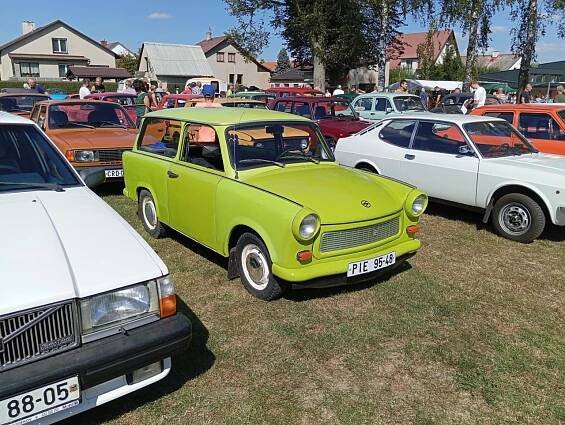 Oficiální stránky obce Sobíňov - 7.9.2024 - 5. sraz Auto-moto veteránů
