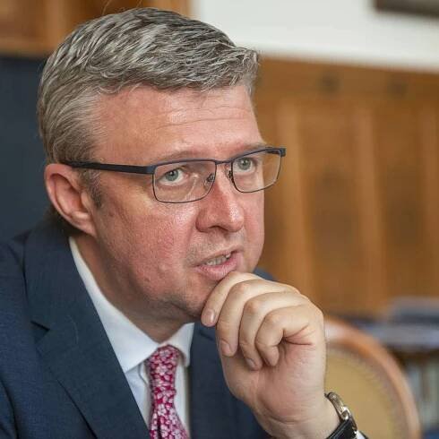 U jednoho zrušeného tendru nezůstane. Havlíček ukončí všechny zakázky k elektronickým vinětám
