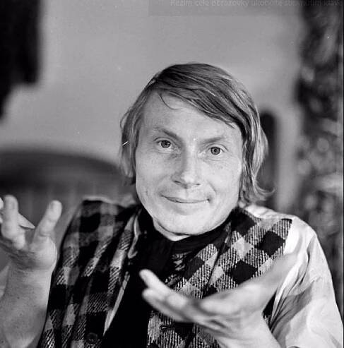 FOTO: Josef Dvořák v seriálu Byli jednou dva písaři (1972).