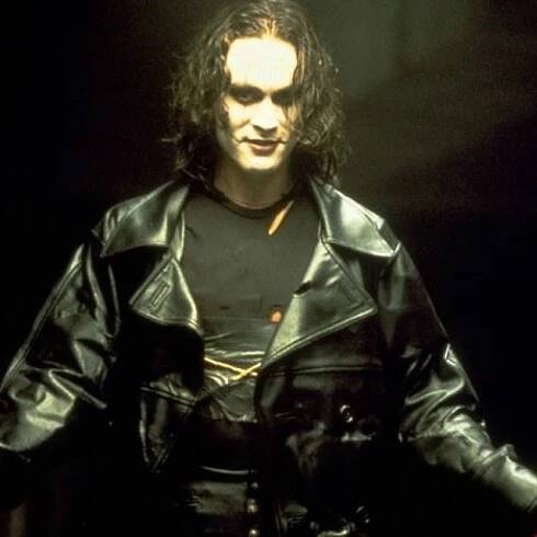 Brandon Lee: Cesta ze stínu otce k osudu ve světě bojových umění a filmu