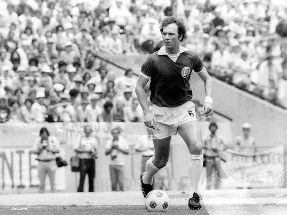Franz Beckenbauer in der HALL OF FAME des deutschen Fußballs ⚽