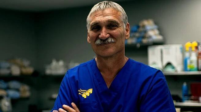 Dr Jeff Young Wikipedia, Wife, Net Worth, Married, Children, Family, Cancer