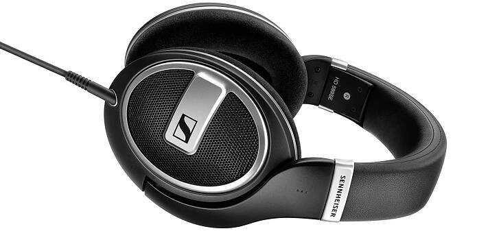 Výborná sluchátka Sennheiser HD 599 teď na Amazonu koupíte skoro dvakrát levněji než přímo v ČR