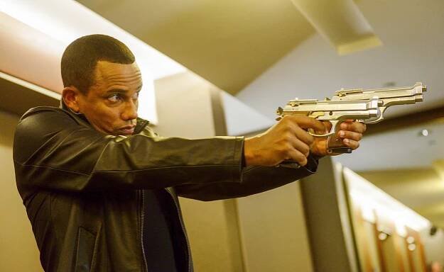 V utajení - Levitate Me - Z filmu - Hill Harper