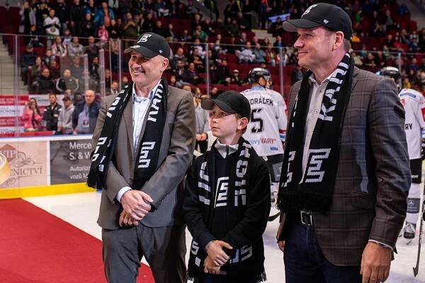 Fotka: Daniel Tobolka a Dušan Šenkypl, spolumajitelé HC Energie Karlovy Vary
