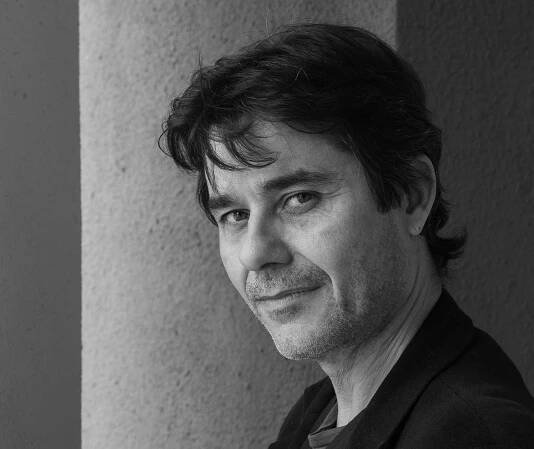 Začal jsem přemýšlet: Proč by se historie nemohla odehrát naopak? říká autor bestsellerů Laurent Binet