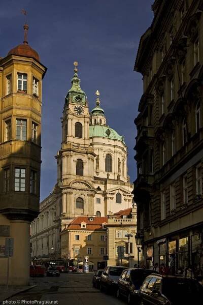 Kostel svatého Mikuláše na Malé Straně | Avantgarde Prague 