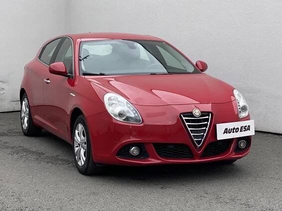 Kliknutím otevřete velkou fotografii Alfa Romeo Giulietta