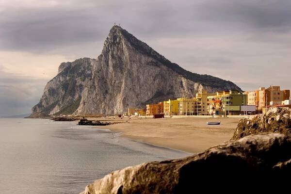 Gibraltar v říjnu 2025 - Počasí a Průměrná teplota v říjnu - Španělsko