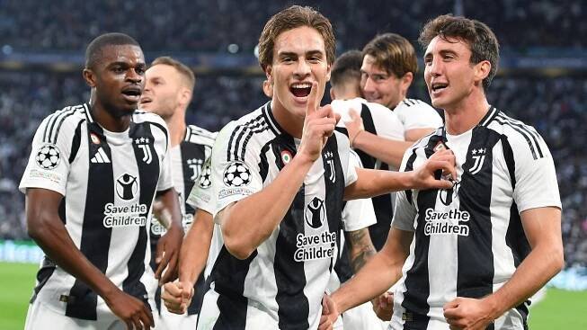 Juventus i díky krásné trefě skolil PSV. Liga mistrů viděla kuriózní gól