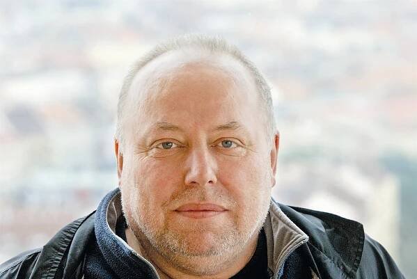 NEJ HITY: Příliš bujná Hudba Praha