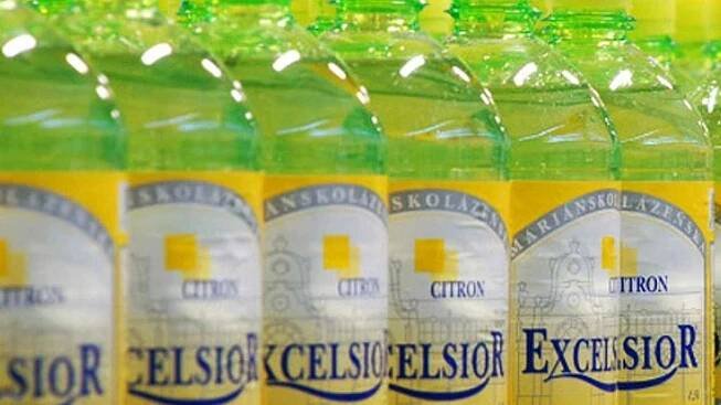 PRESTIŽNÍ OCHRANNÉ ZNÁMKY, jako je například  Excelsior, z pultů prodejců nezmizí, město Mariánské Lázně totiž vzalo zpět výpověď licenční smlouvy.       