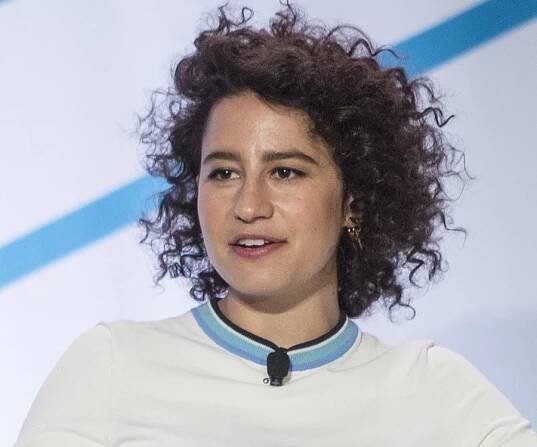 Ilana Glazer Biography - Facts, Childhood, Family Life & Achievements