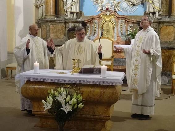 Farnost Dobrá Voda u Českých Budějovic - kostel Panny Marie Bolestné