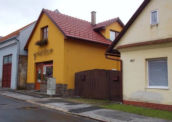 Nová vinotéka - Brumov - Dům, budova