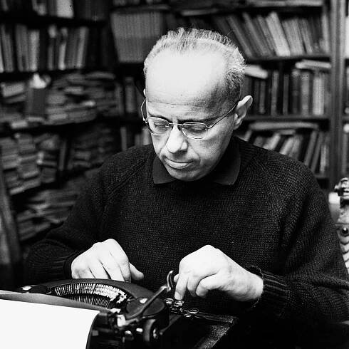 The Beautiful Mind-Bending of Stanislaw Lem