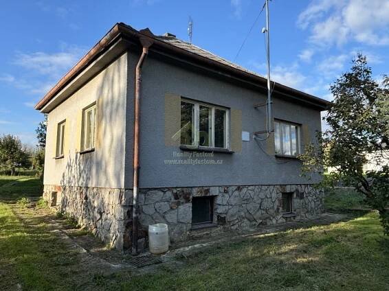 Svojkovice u Rokycan – prodej rod. domku s velkým pozemkem! - Reality Fastová