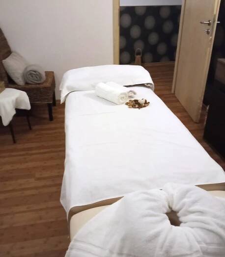 Relaxační, těhotenská, speciální či aromaterapeutická masáž: 50 či 80 min.