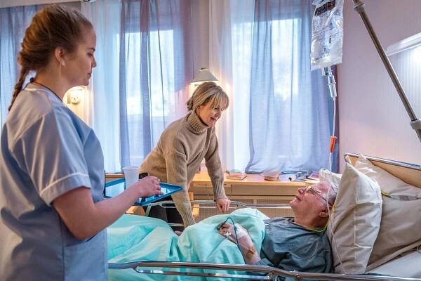 Milka Ahlroth, Jukka Voutilainen - Pahan väri - Karvas jogurtti - Z filmu