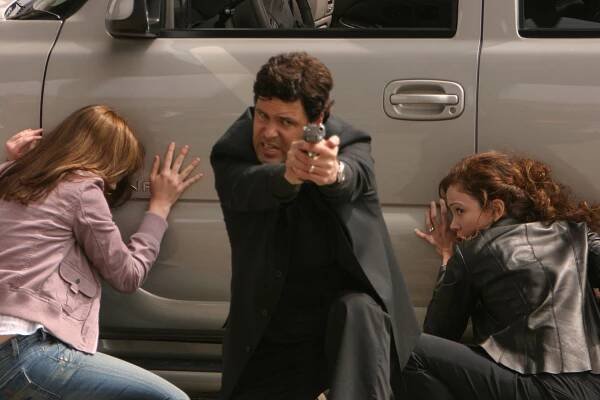 Carlos Bernard, Reiko Aylesworth - 24 - Season 3 - Z filmu